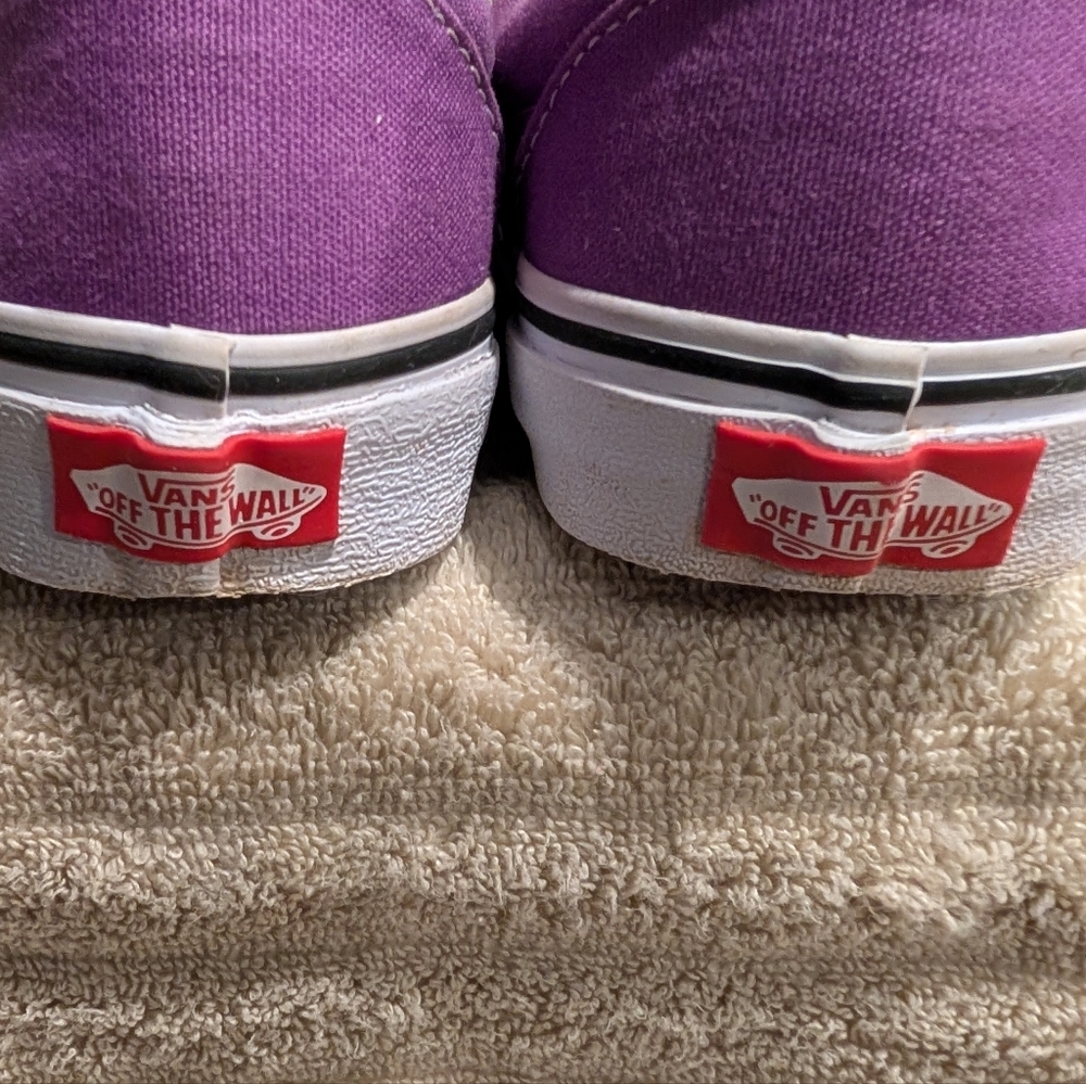 Vans Purple Canvas Sneakers Women's Size 6 Men's Size 4.5 - Picture 10 of 11